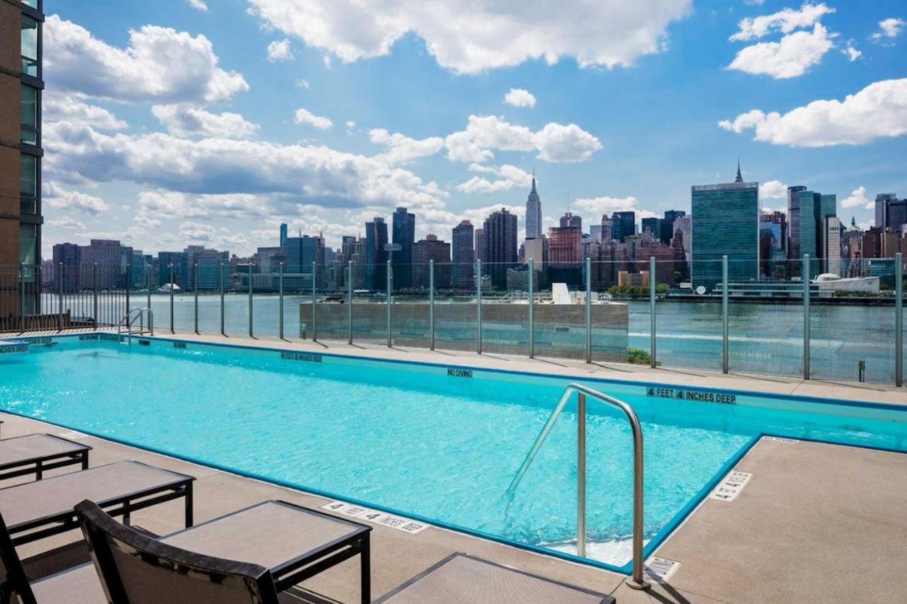 Appartamento Lic 2Br W Doorman Gym Pool Nr E River Nyc-689 New York Esterno foto